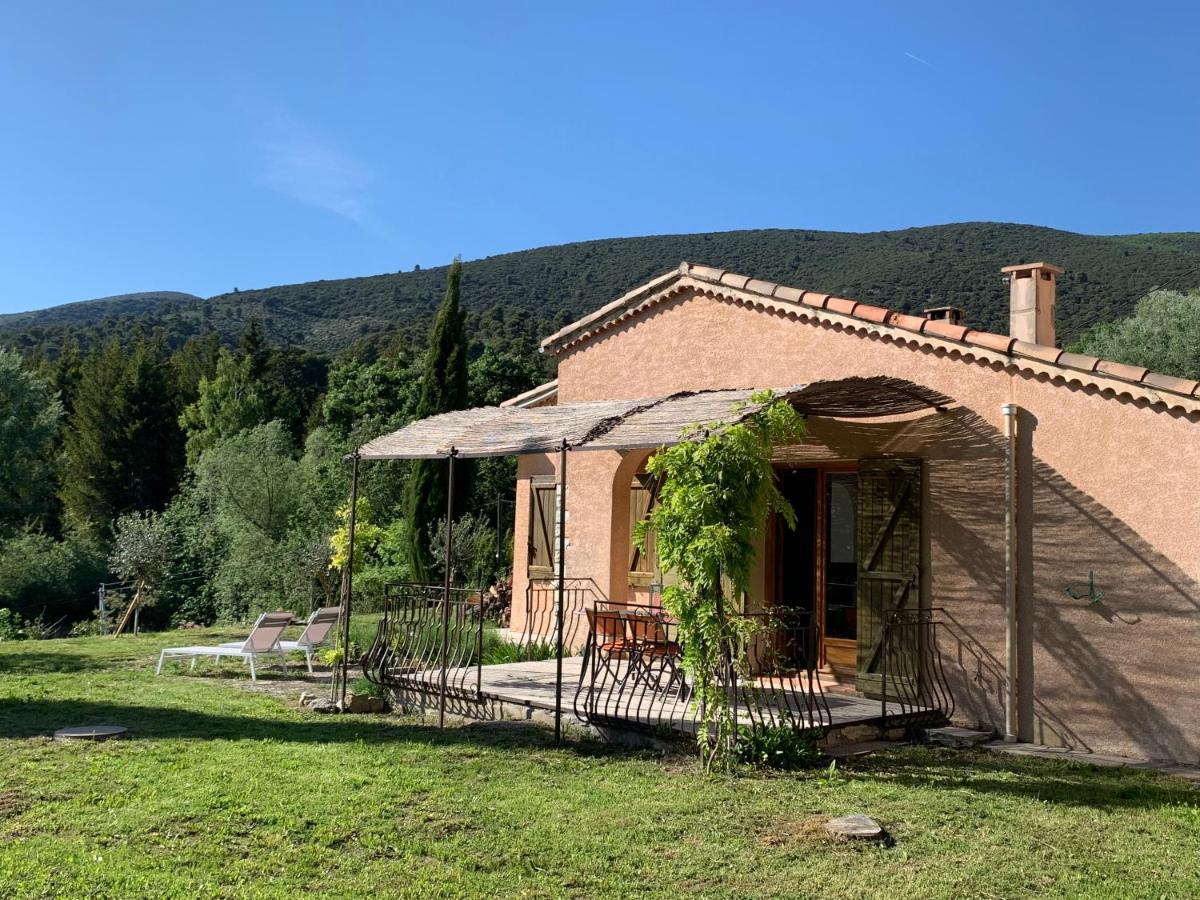Вілла Les Oliviers Vaugines Екстер'єр фото